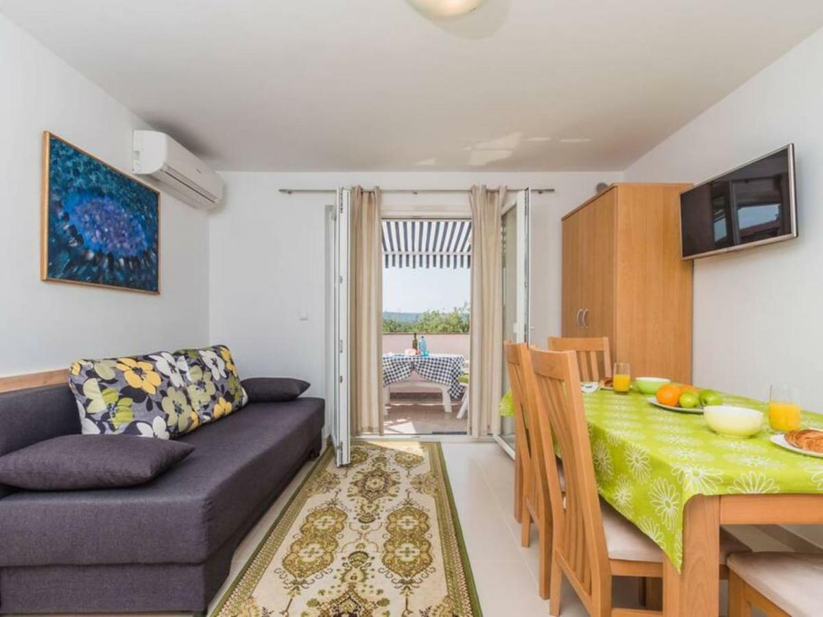 Apartment F-3 Klimno Eksteriør billede