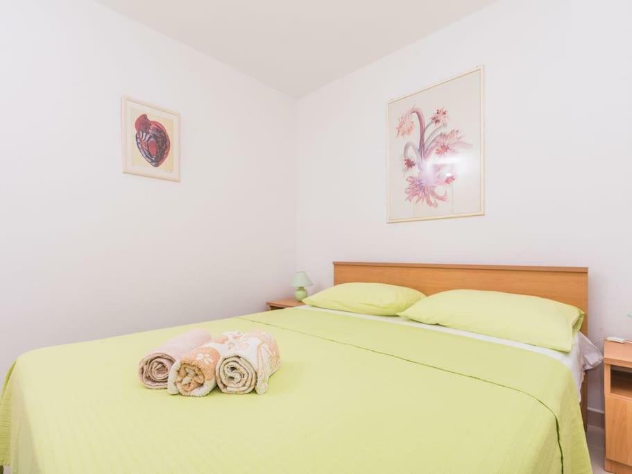 Apartment F-3 Klimno Eksteriør billede